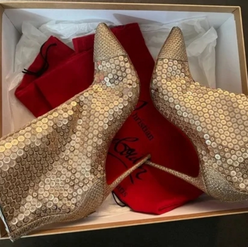 🔥Christian Louboutin Gipsybootie booties